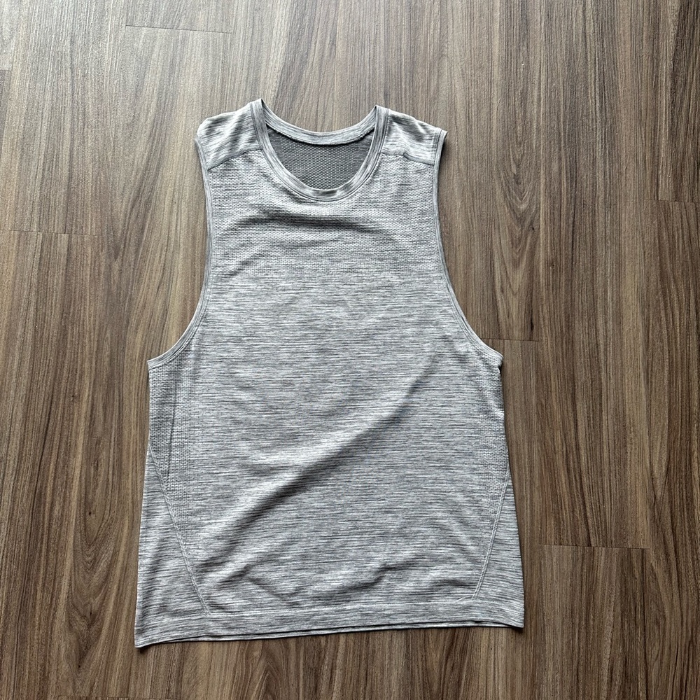 Lululemon Metal Vent Tech Sleeveless Tank Top
